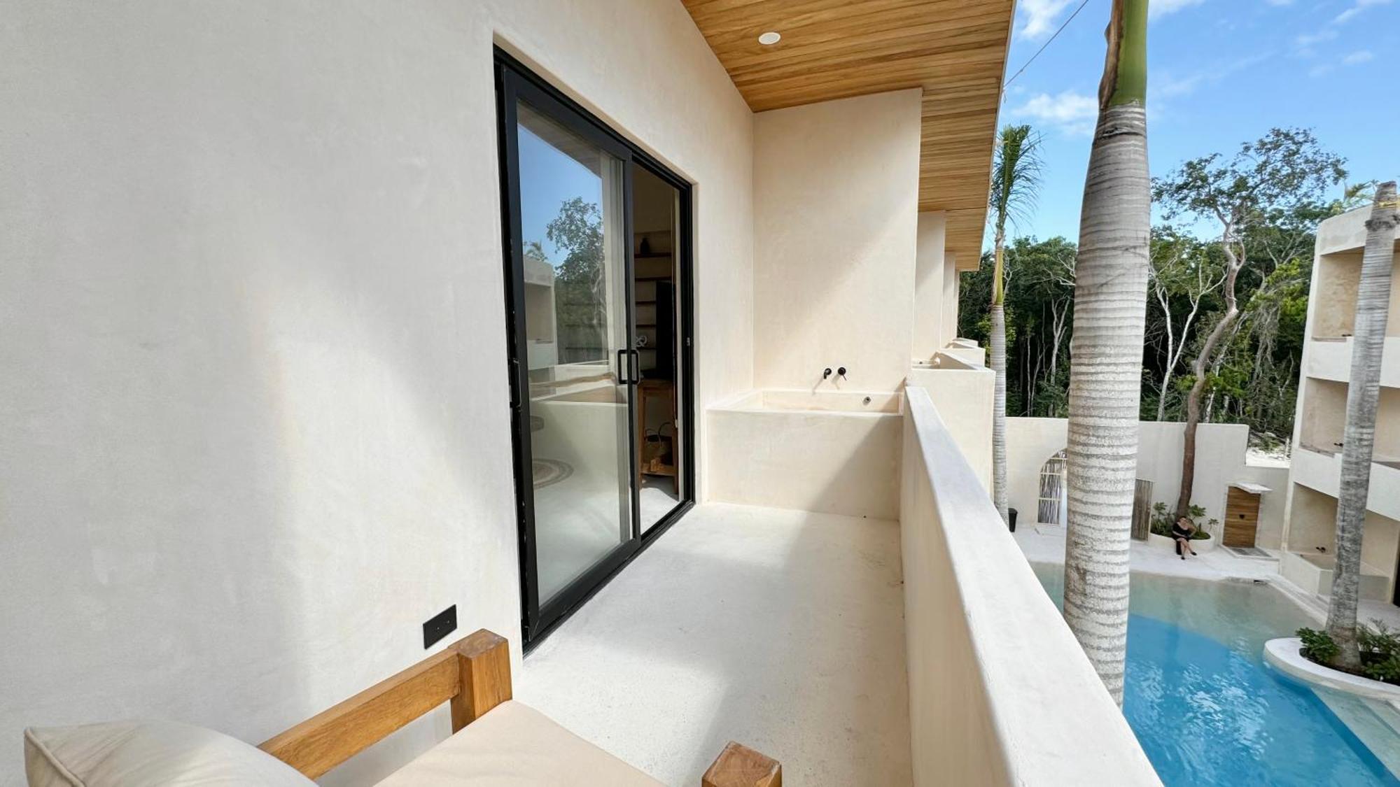 Apartment Cocay Pi2220 Gym, Balcony,swimming Pool,pets